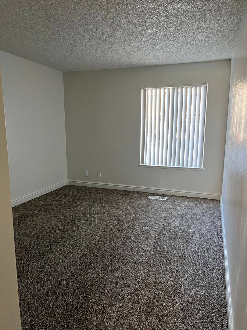 Apartment for rent at 2040 Carville Dr, Reno, NV 89512