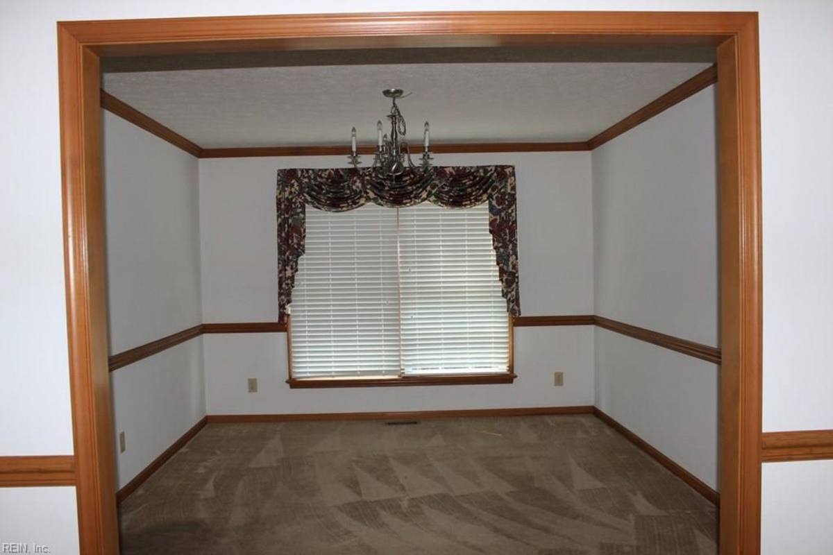 House for rent at 417 Burnham Place, Newport News, VA 23606