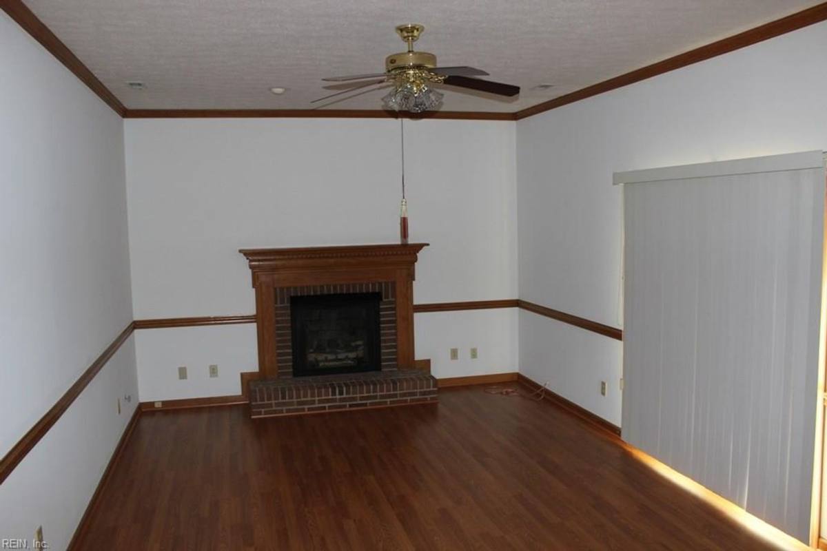 House for rent at 417 Burnham Place, Newport News, VA 23606