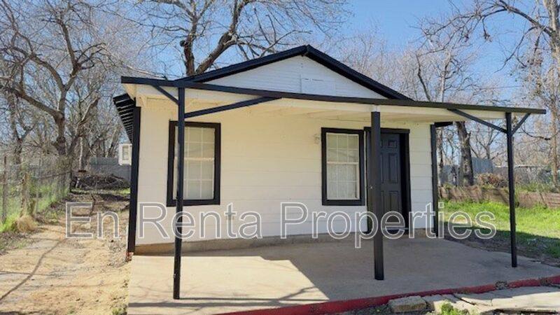 House for rent at 1217 Clinton Ave, Fort Worth, TX 76164