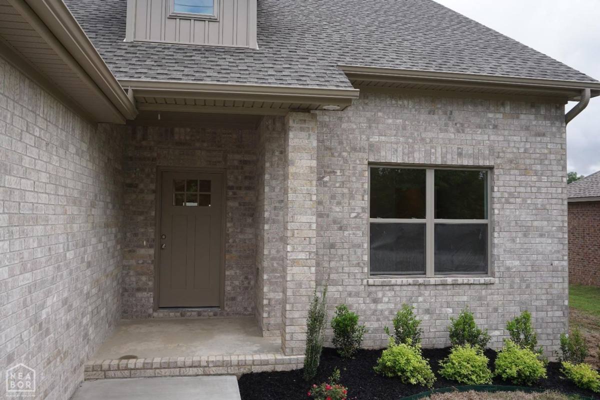 House for rent at 1814 N Oak St, Brookland, AR 72417