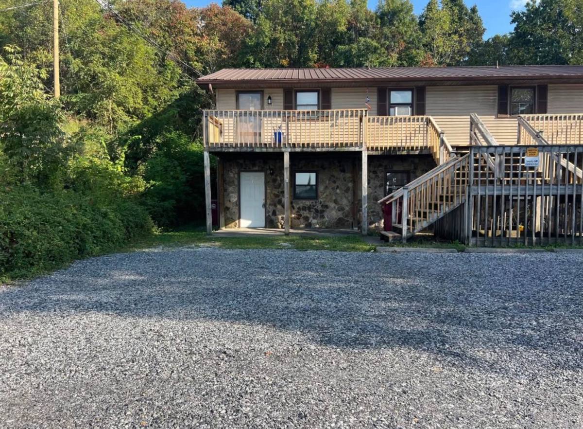 Apartment for rent at 113 Elliott & Scott Circle, Johnson City, TN 37604