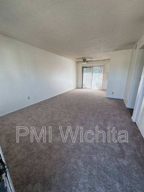 Apartment for rent at 6832 W Par Lane #3, Wichita, KS 67212
