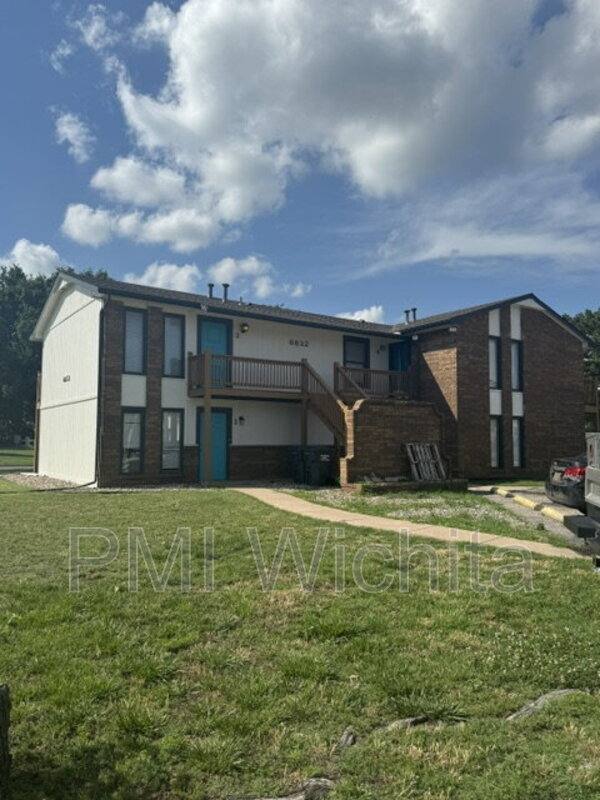 Apartment for rent at 6832 W Par Lane #3, Wichita, KS 67212