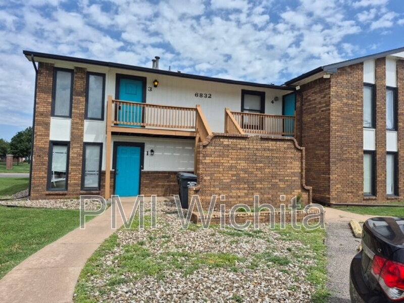 Apartment for rent at 6832 W Par Lane #3, Wichita, KS 67212