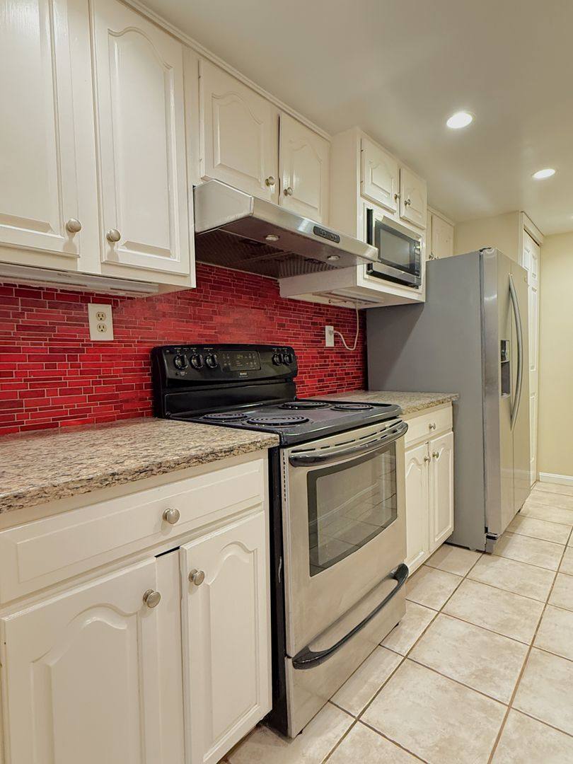 Condo for rent at 2138 California St NW, Washington, DC 20008