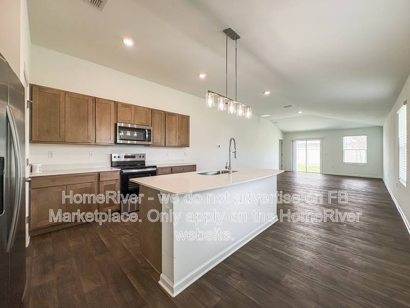 House for rent at 4271 Quaking St, Jacksonville, FL 32218