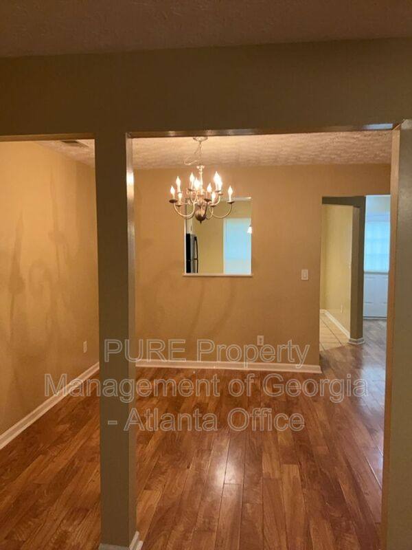 Townhouse for rent at 3525 Waldrop Trail, Decatur, GA 30034