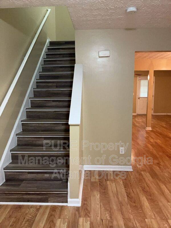 Townhouse for rent at 3525 Waldrop Trail, Decatur, GA 30034