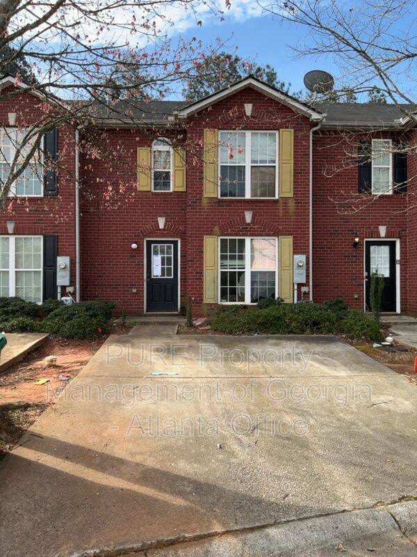Townhouse for rent at 3525 Waldrop Trail, Decatur, GA 30034