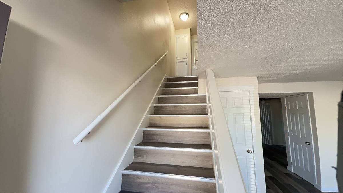 Townhouse for rent at 1175 Clearview Ave NE, Salem, OR 97303