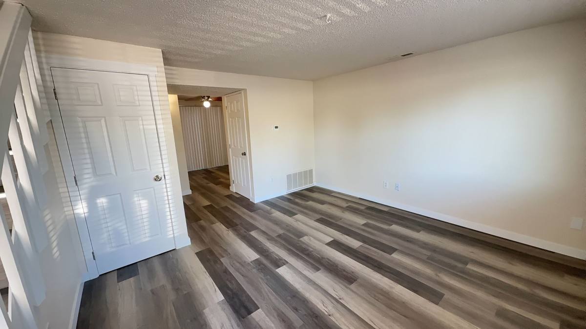 Townhouse for rent at 1175 Clearview Ave NE, Salem, OR 97303