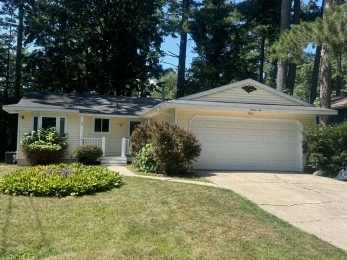 House for rent at 1610 Indian Woods Dr, Traverse City, MI 49686