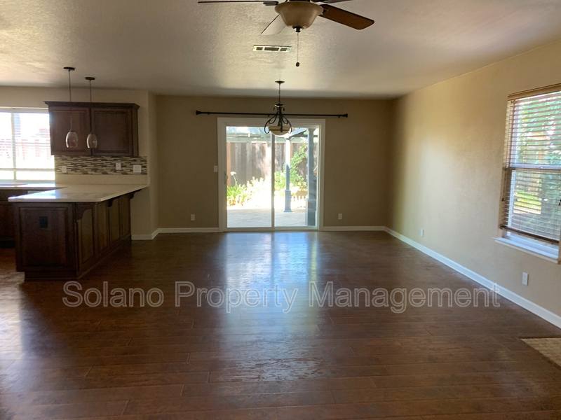 Apartment for rent at 2266 Marshall Rd, Vacaville, CA 95687