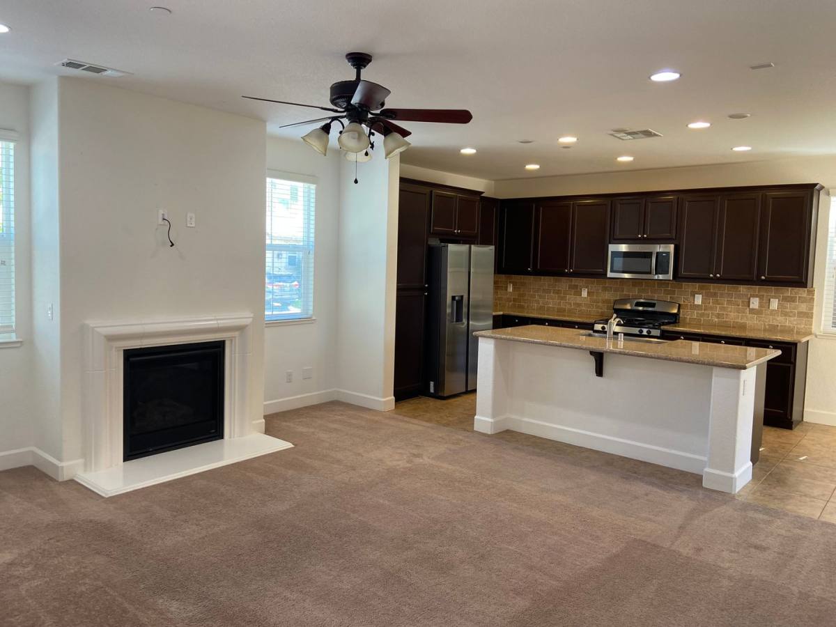 House for rent at 907 Blossom Rock Lane, Folsom, CA 95630
