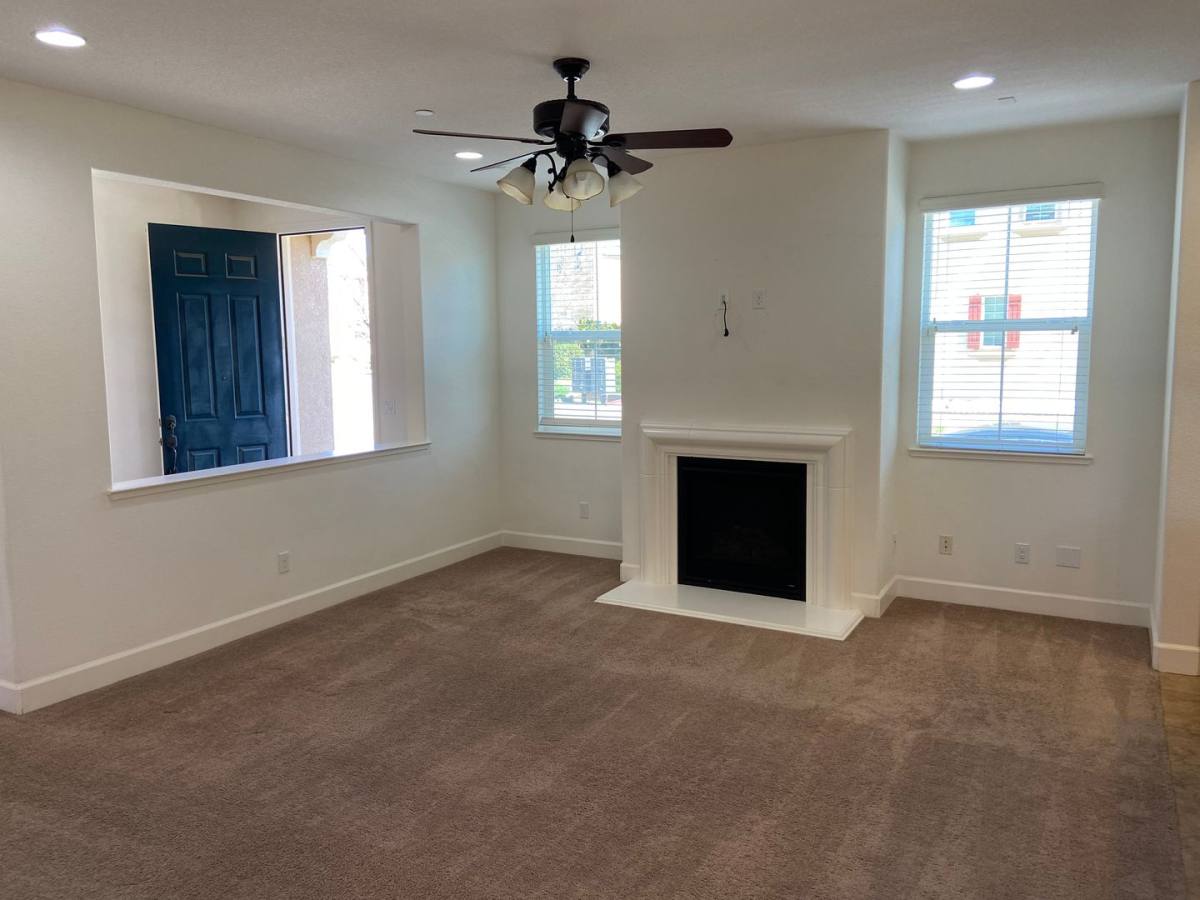 House for rent at 907 Blossom Rock Lane, Folsom, CA 95630