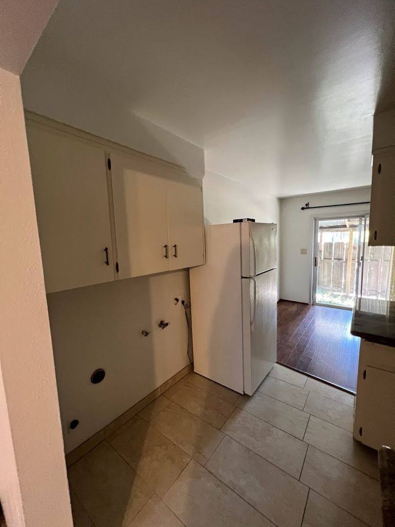 Apartment for rent at 1614 12th St, Reedley, CA 93654