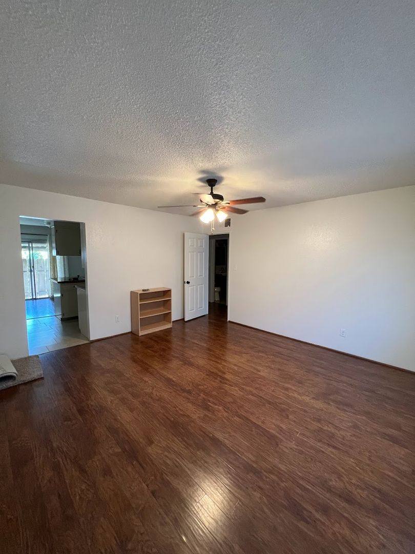 Apartment for rent at 1614 12th St, Reedley, CA 93654