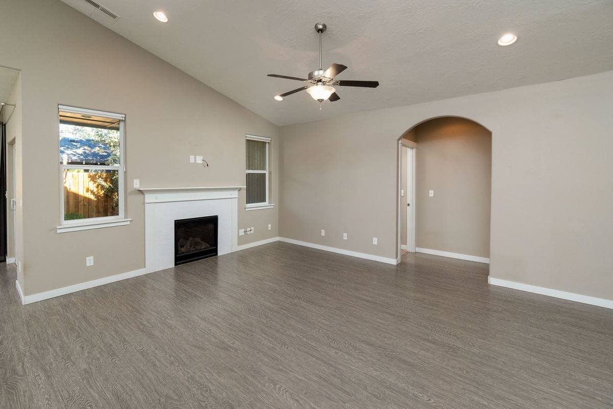 House for rent at 21142 Azalia Ave, Bend, OR 97702