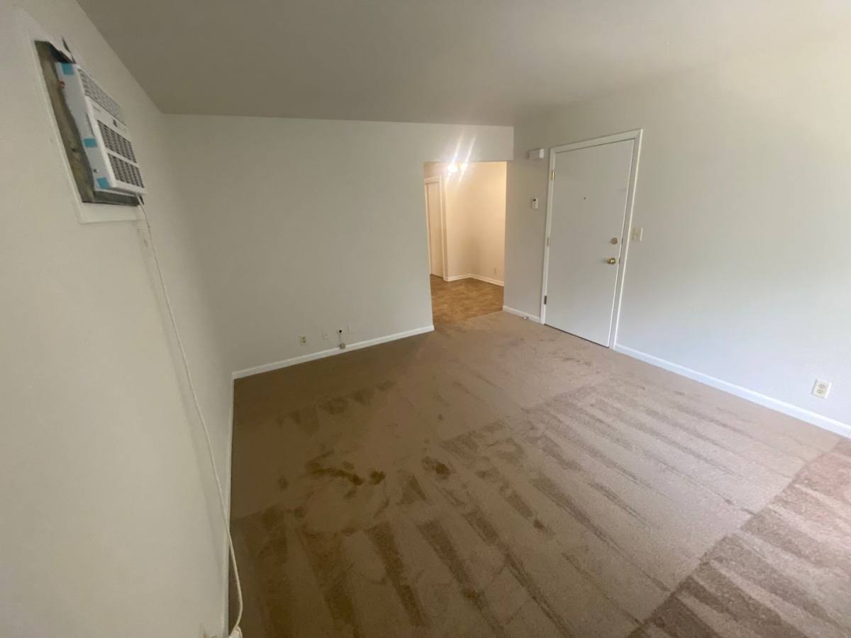 928 E St, Lincoln, NE 68508 - Apartment for Rent - Image 4