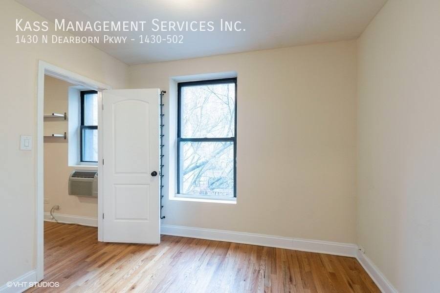 Apartment for rent at 1430 N Dearborn Parkway, Chicago, IL 60610