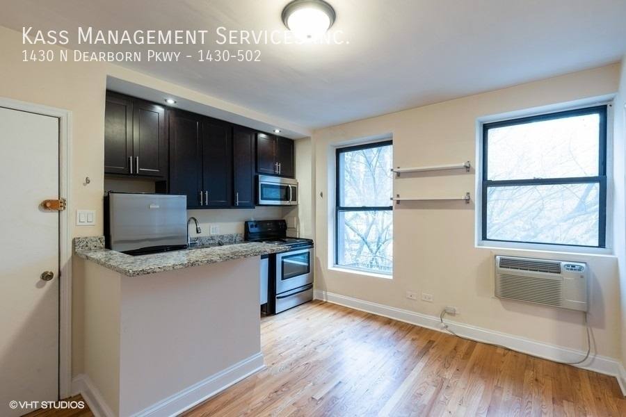Apartment for rent at 1430 N Dearborn Parkway, Chicago, IL 60610