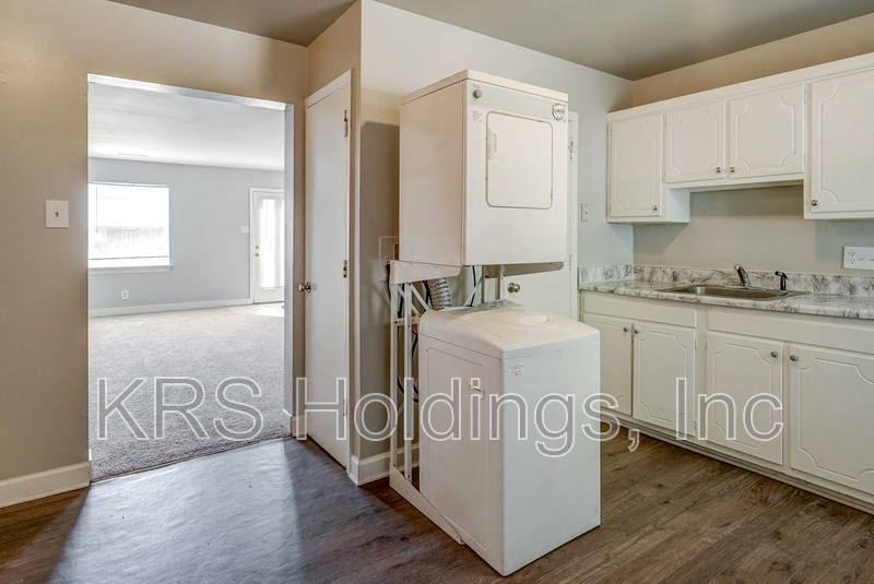 Townhouse for rent at 5244 Goolsby Court, Richmond, VA 23234