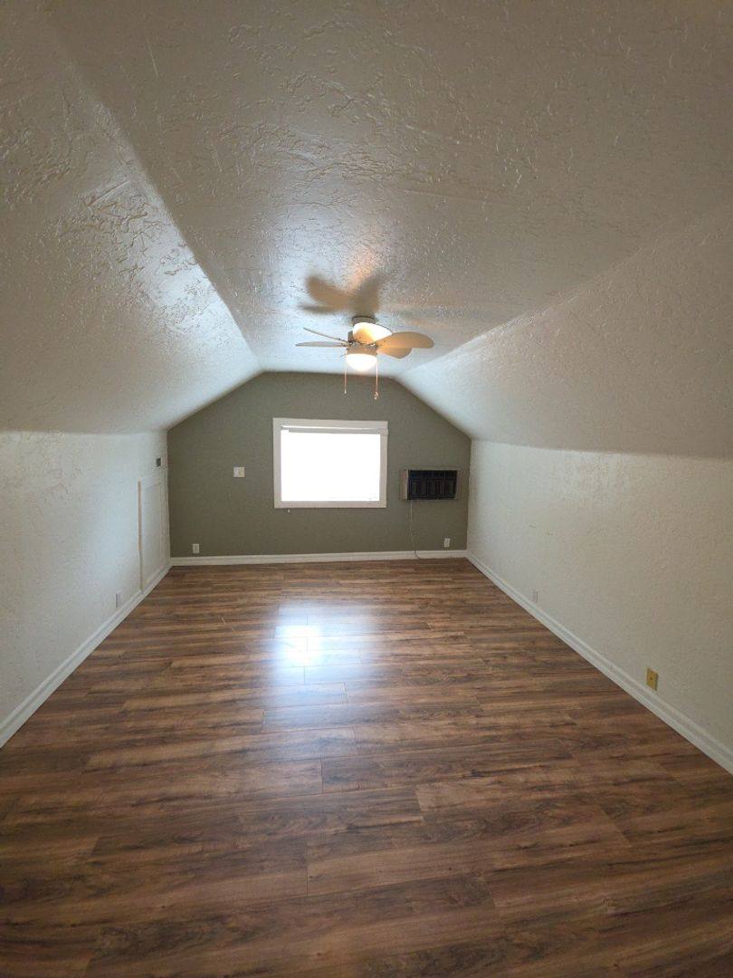 House for rent at 595 9th St, Lakeport, CA 95453