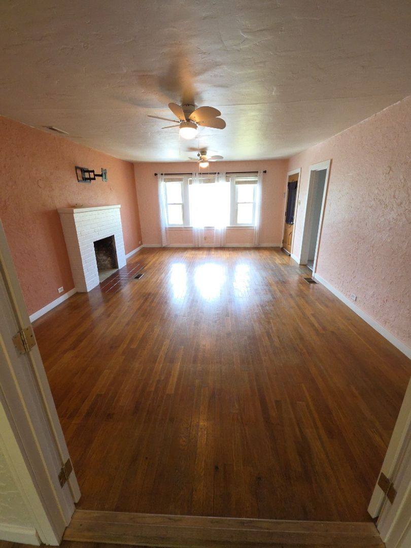 House for rent at 595 9th St, Lakeport, CA 95453