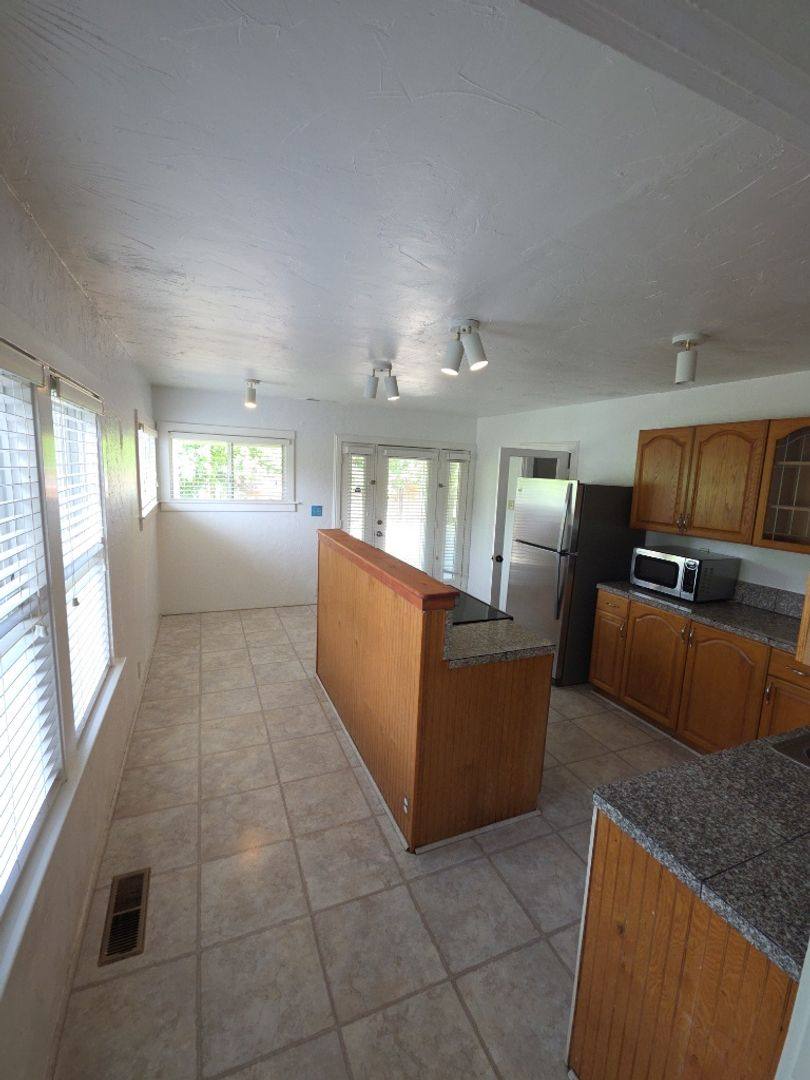 House for rent at 595 9th St, Lakeport, CA 95453
