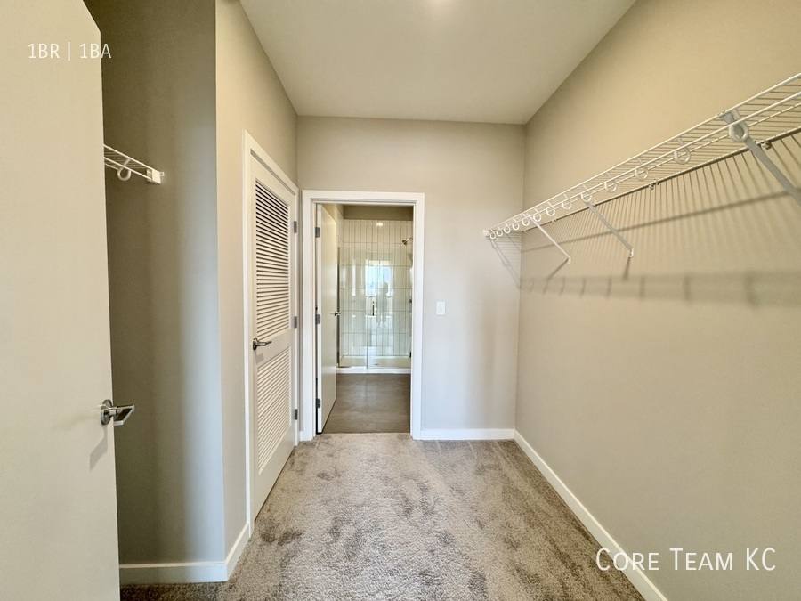 Apartment for rent at 500 E 8th St, Kansas City, MO 64106