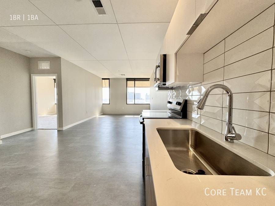 Apartment for rent at 500 E 8th St, Kansas City, MO 64106