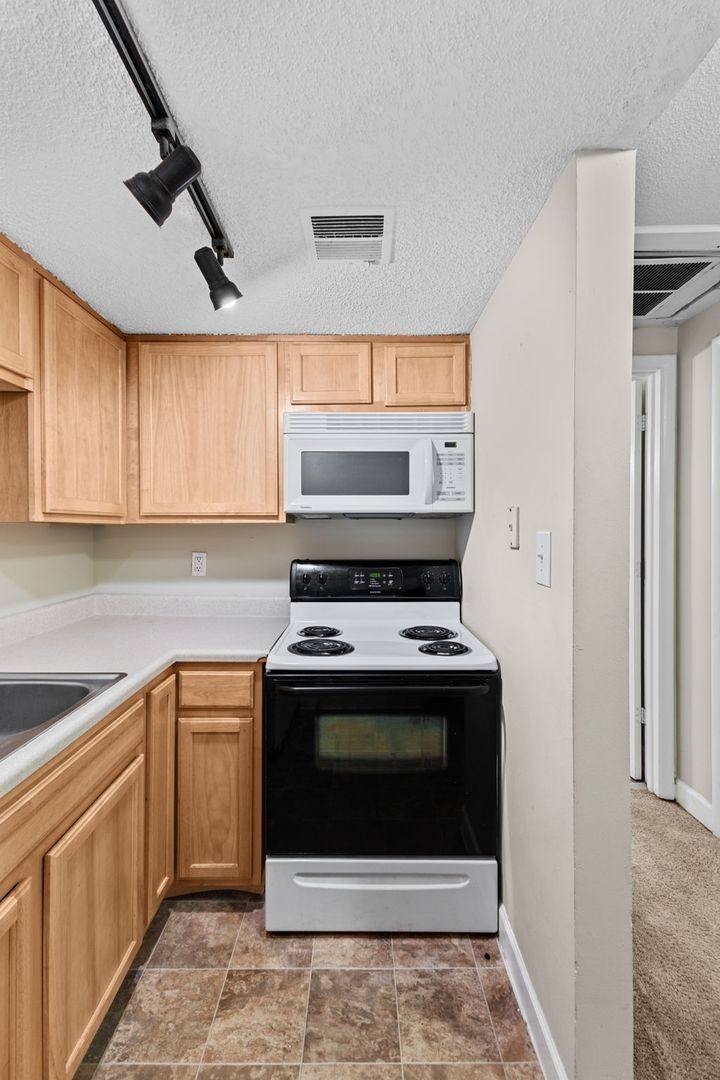Apartment for rent at 3609 Balsam Ave, Indianapolis, IN 46205