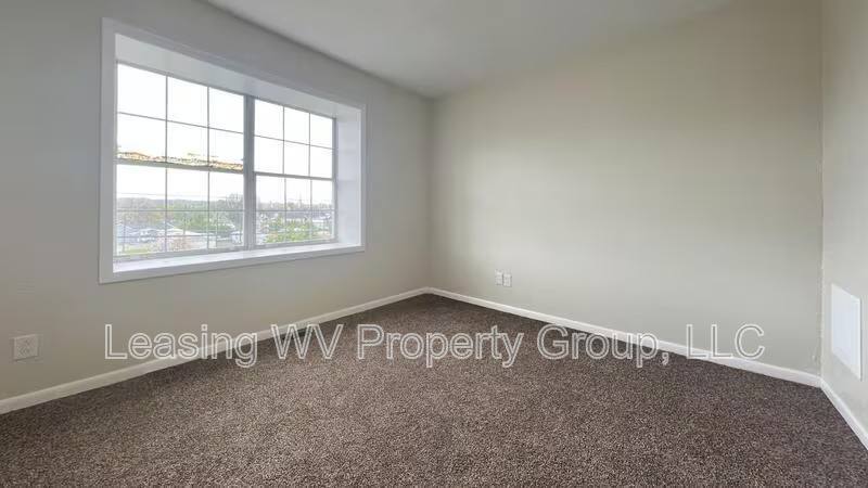 Townhouse for rent at 139 Clayton Ave #4A, Hurricane, WV 25526