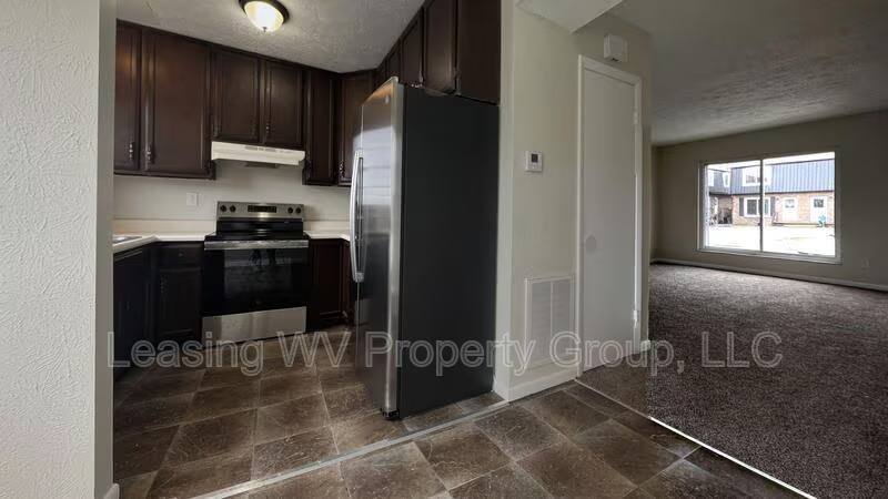 Townhouse for rent at 139 Clayton Ave #4A, Hurricane, WV 25526