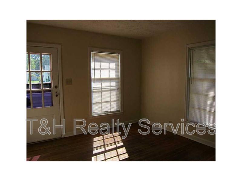 Apartment for rent at 2106 E 46th St, Indianapolis, IN 46205