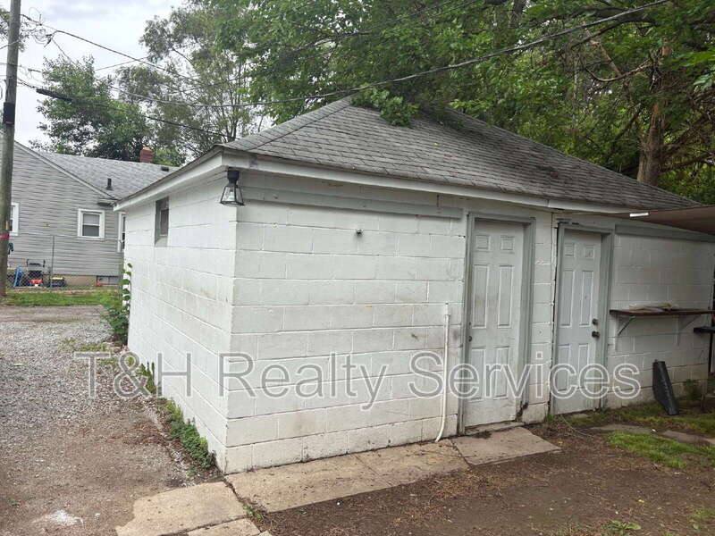 Apartment for rent at 2106 E 46th St, Indianapolis, IN 46205