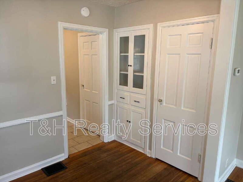 Apartment for rent at 2106 E 46th St, Indianapolis, IN 46205