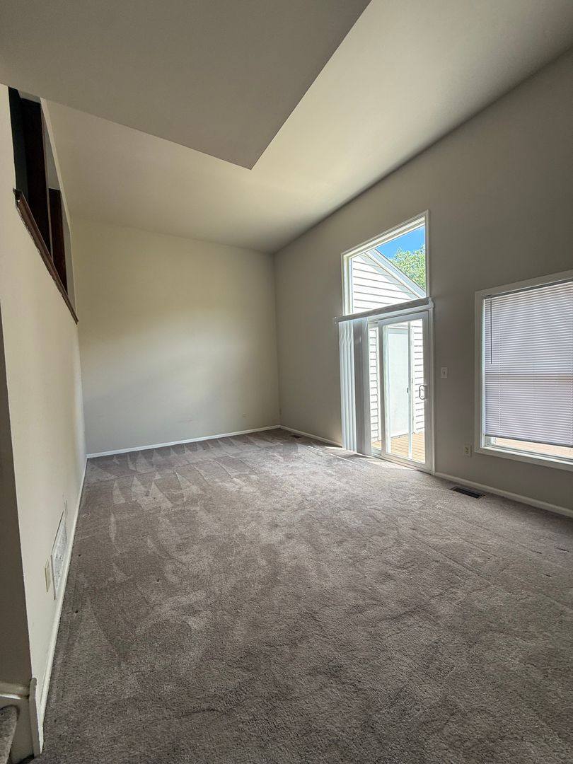Townhouse for rent at 108 Pipers Place, Chalfont, PA 18914