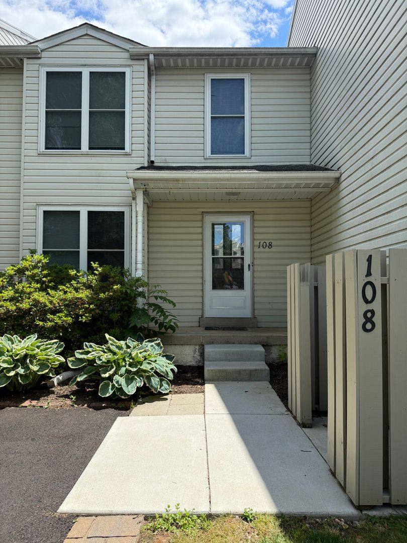 Townhouse for rent at 108 Pipers Place, Chalfont, PA 18914
