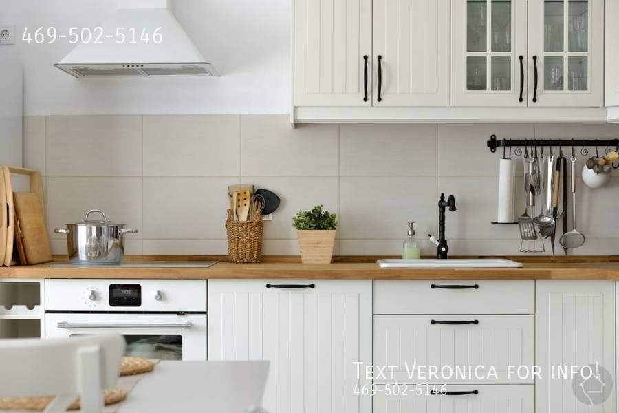 Apartment for rent at 4411 S Congress Ave, Austin, TX 78745