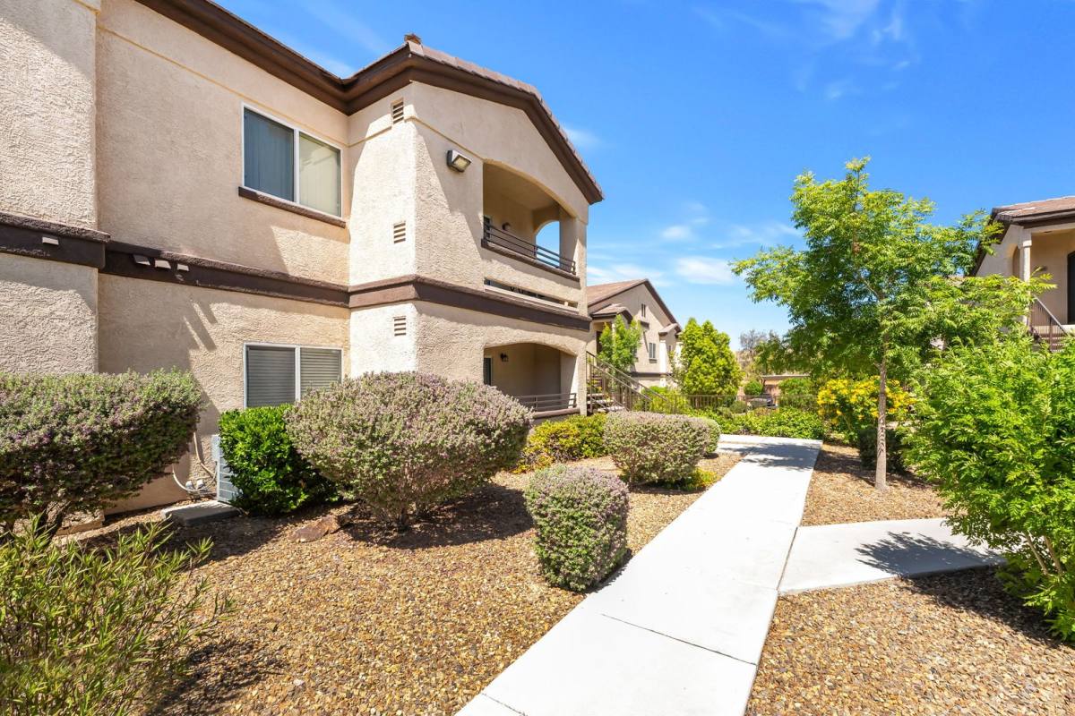 House for rent at 2291 W Horizon Ridge, Henderson, NV 89052