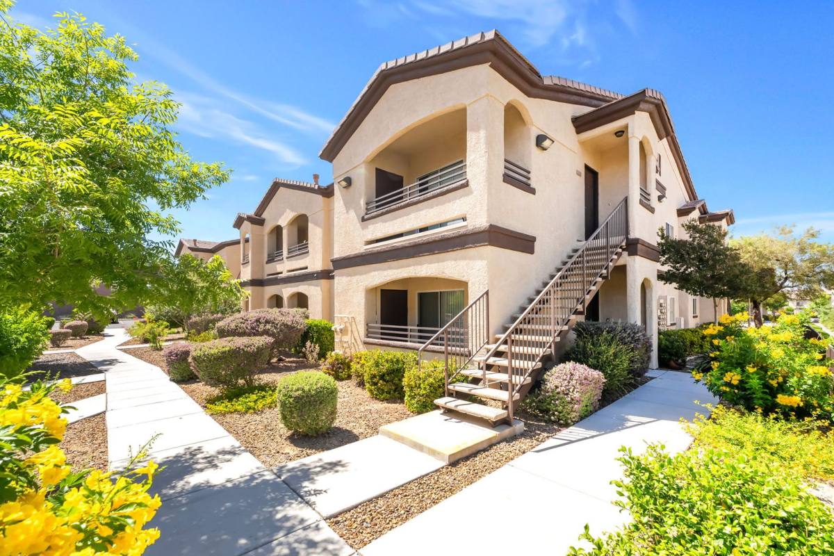 House for rent at 2291 W Horizon Ridge, Henderson, NV 89052