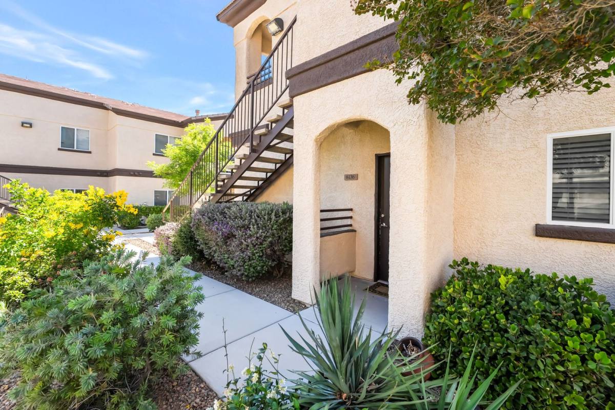 House for rent at 2291 W Horizon Ridge, Henderson, NV 89052