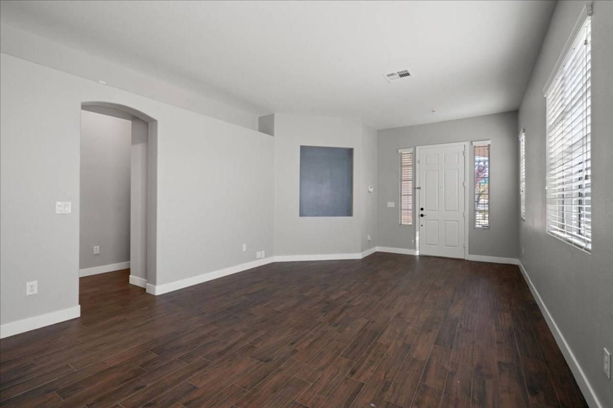 House for rent at 10101 Pinnacle View Place, Las Vegas, NV 89134