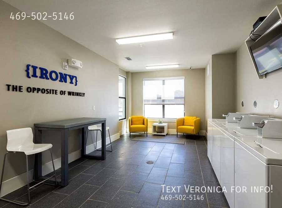 Apartment for rent at 5961 W Parker Rd, Plano, TX 75093