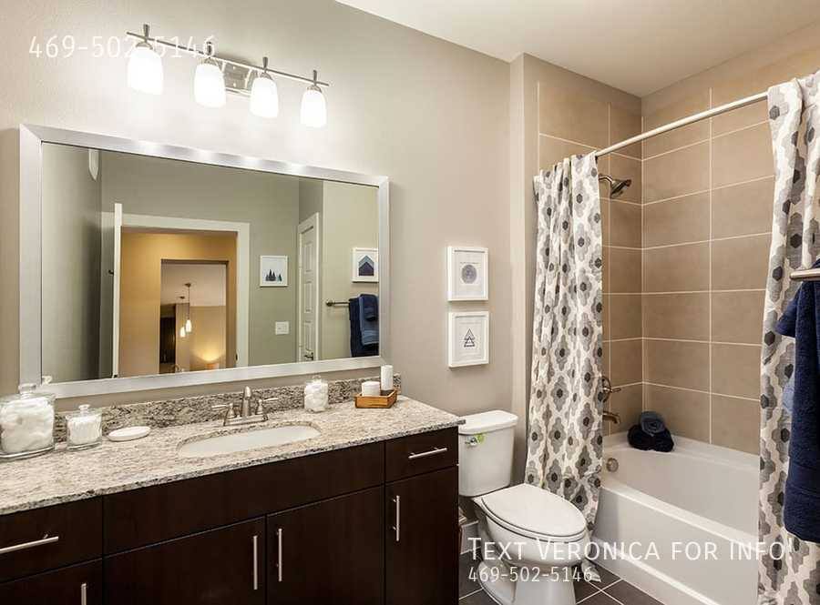 Apartment for rent at 5961 W Parker Rd, Plano, TX 75093