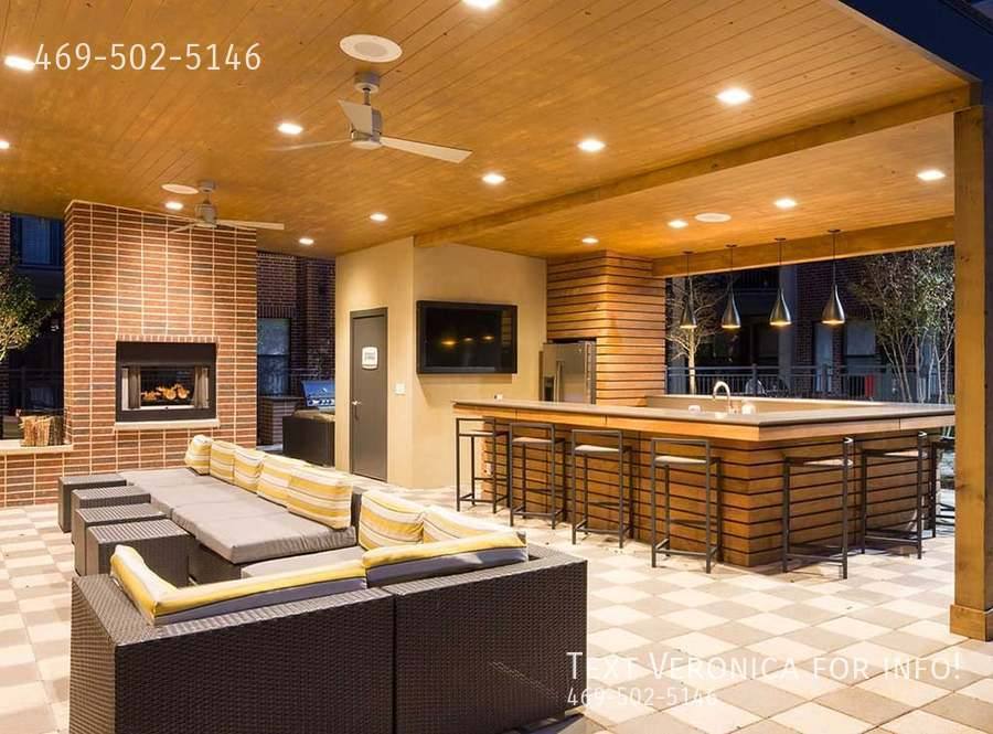 Apartment for rent at 5961 W Parker Rd, Plano, TX 75093