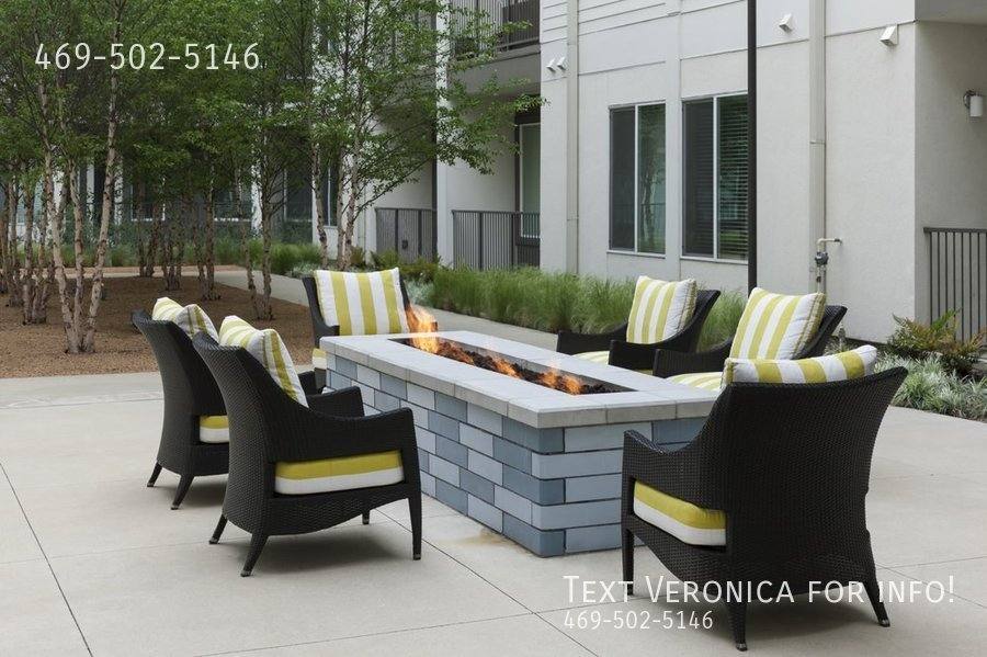 Apartment for rent at 110 W Cityline Dr, Richardson, TX 75082