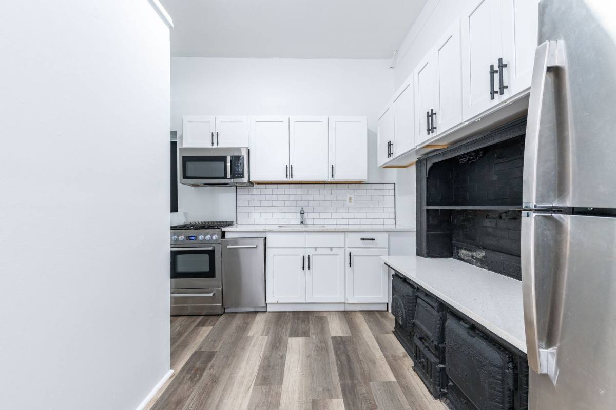 Apartment for rent at 814 N Broad St, Philadelphia, PA 19130